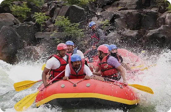 river rafting activite in kali river dandeli